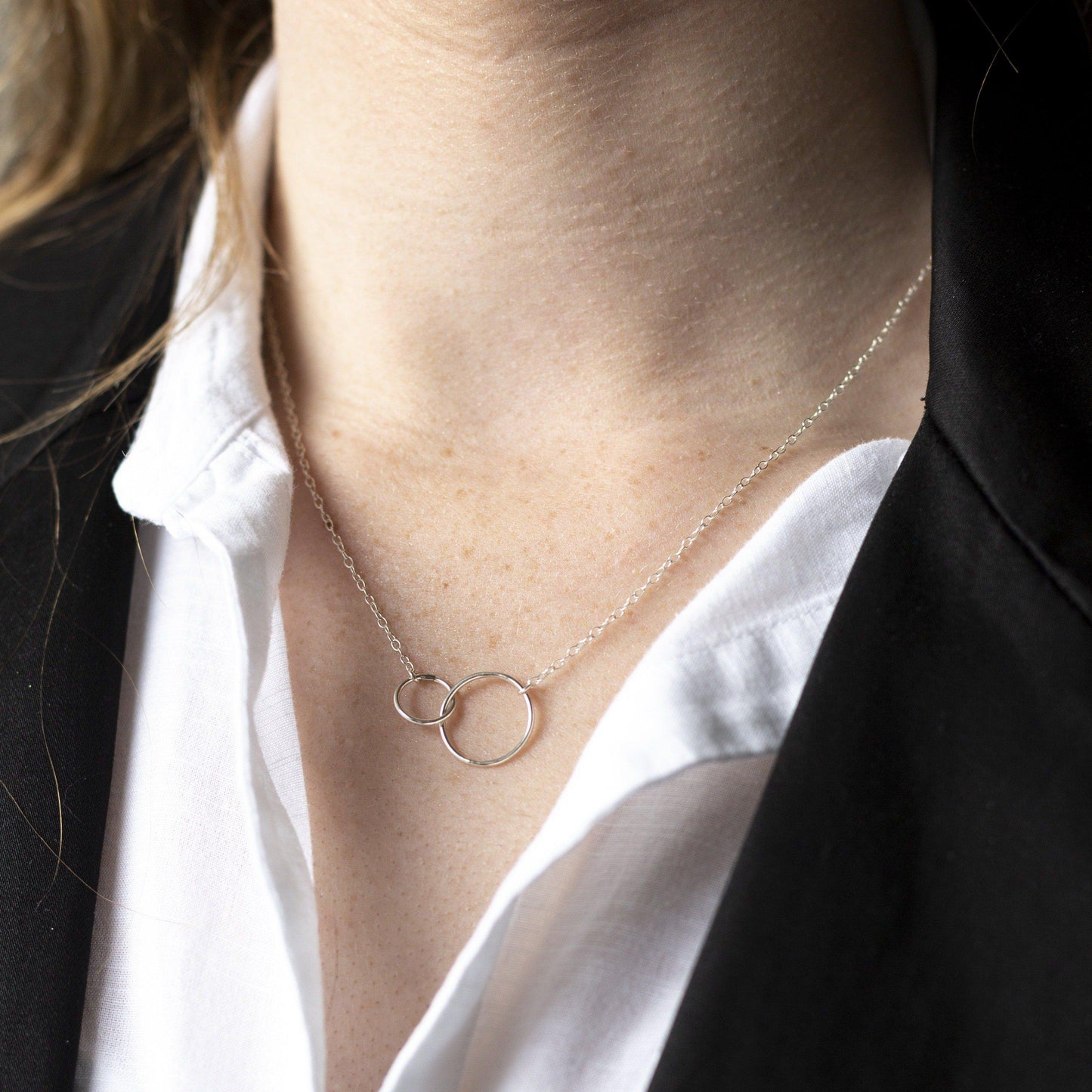 Sterling Silver Interlocking Circle Necklace-necklace-January Eleven