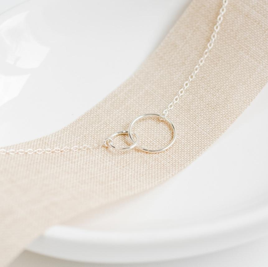 Sterling Silver Interlocking Circle Necklace-necklace-January Eleven